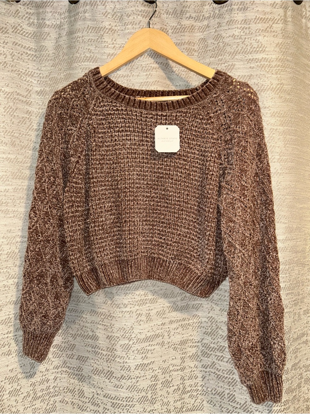 Altar'd State NWT Small Portabella Chenille Cable Sleeve Crop Sweater